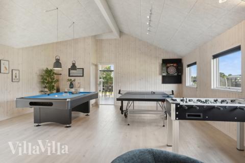 Ud over de mange timer, man kan bruge i husets pool-afdeling, så byder luksushus 577 også på billard/bordtennis og dart