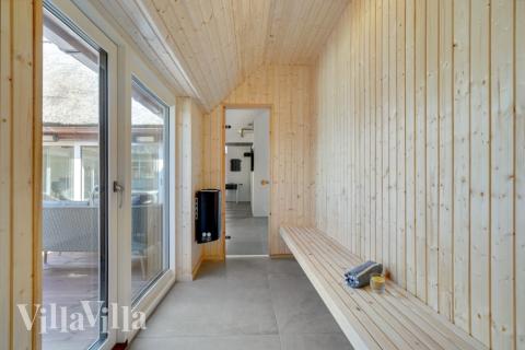 Luksushus nr. 580 er blandt andet udstyrret med en dejlig sauna.