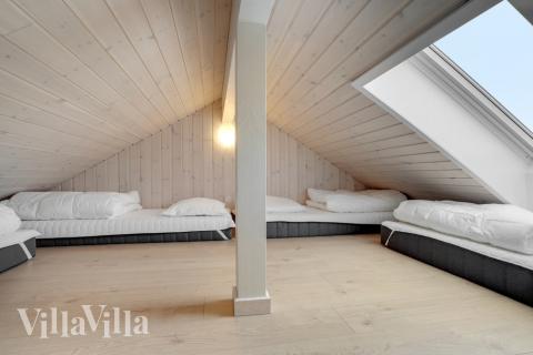 Nogle af de 12 sovepladser findes på hemsen i luksushus nr. 578