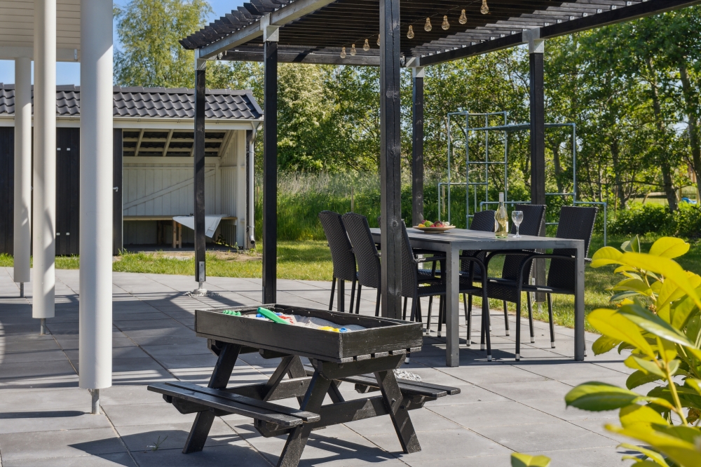 Luksushus nr. 578 har en dejlig terrasse med gode havemøbler til 12 personer.