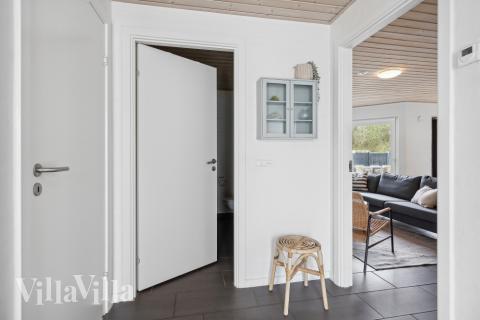 Den rummelige entre i luksushus nr. 557 i Vestjylland