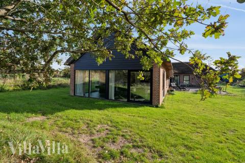 Flot sommerhus nr. 557 med god plads til op til 14 personer