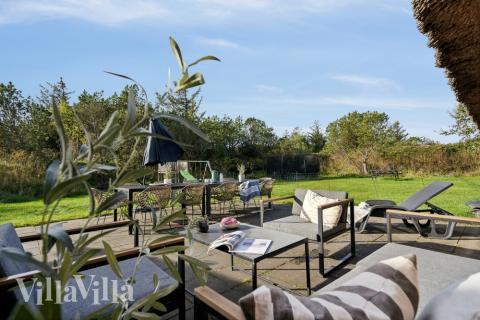 Stor terrasse ved luksushus nr. 557 i Vestjylland.