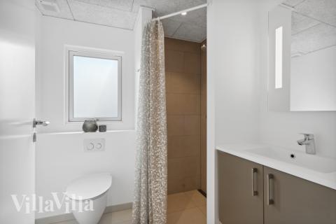 Ét af badeværelserne i luksushus nr. 583