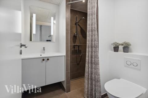 Ét af badeværelserne i luksushus nr. 591