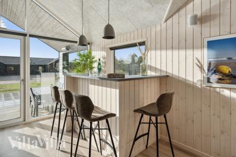 Sommerhus 594 er udstyrret med egen bar