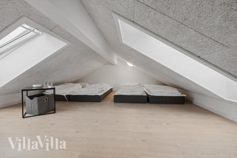 Den store hems i luksushus nr. 596 til 20 personer