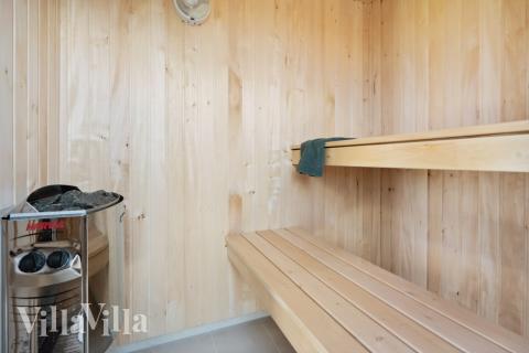 Nyd varmen i saunaen i luksushus nr. 598 til 20 personer