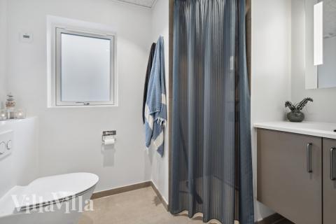 Ét af badeværelserne i luksushus nr. 599