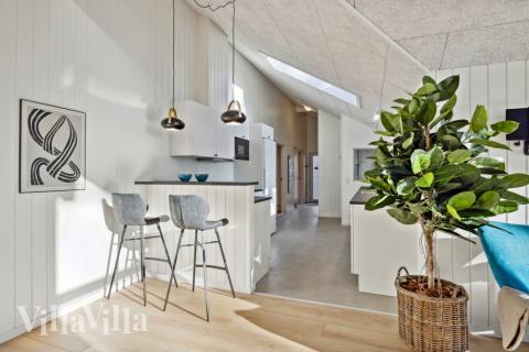 Opholdsrum med plads til 12 i luksushus nr. 753.