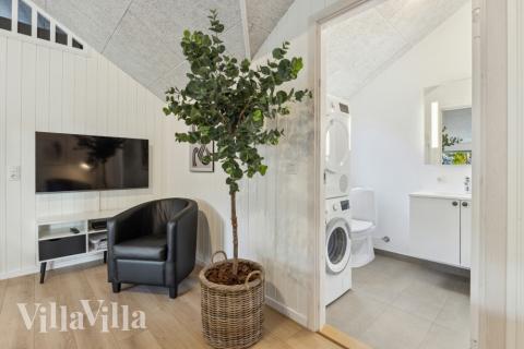 Luksushus 754 til 12 personer byder på et stort aktivitetsrum med bl.a. billard og dart