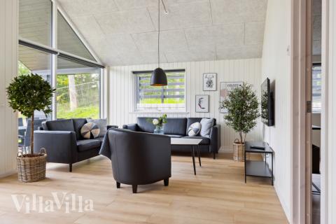 Sofahjørnet i luksushus 756 i Tyskland.