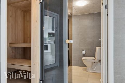 Nyd varmen i saunaen i luksushus nr. 756 til 16 personer