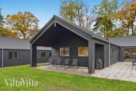 Dette skønne poolhus nr. 758 med plads til 22 personer ligger i Tyskland