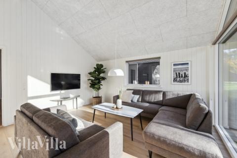 Sofahjørnet i luksushus 759 i Tyskland.