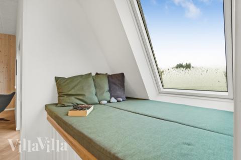 Opholdsrum med plads til 12 i luksushus nr. 603.