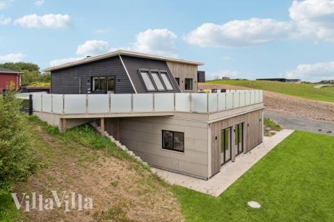 Dette skønne spahus nr. 603 med plads til 12 personer ligger i Limfjorden