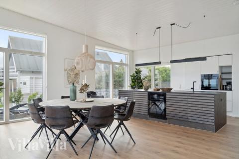 Luksushus nr. 606 har et dejligt opholdsrum.