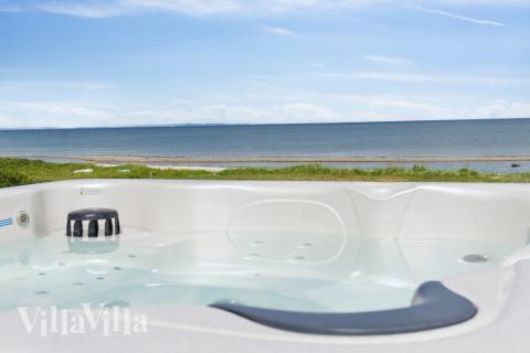 Nyd varmen i spaen i luksushus nr. 606 i Østjylland