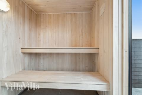 Nyd varmen i saunaen i luksushus nr. 608 til 26 personer