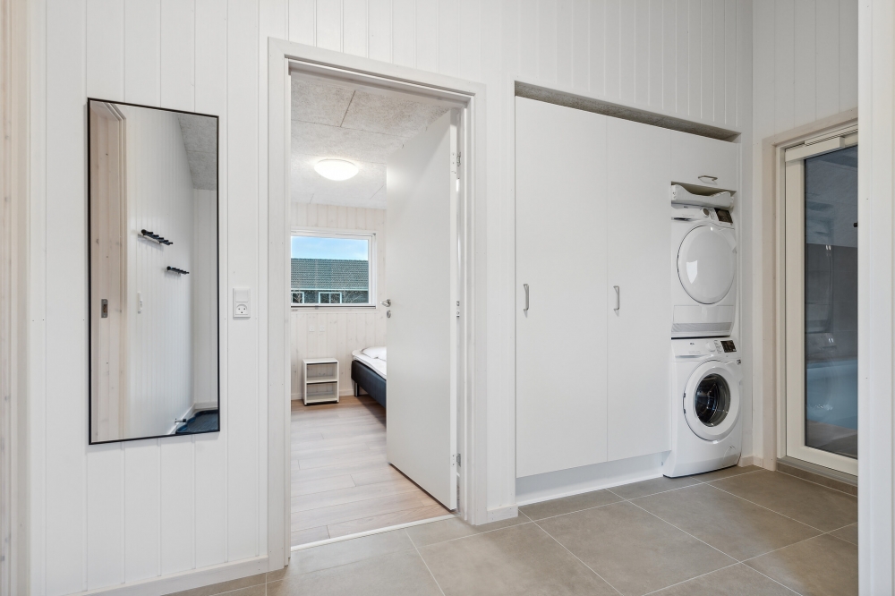 Den rummelige entre i luksushus nr. 608 i Vestjylland