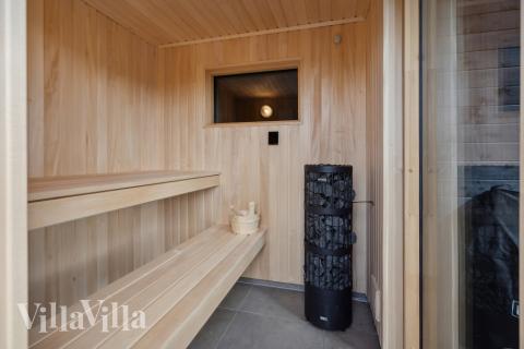 Nyd varmen i saunaen i luksushus nr. 611 til 20 personer