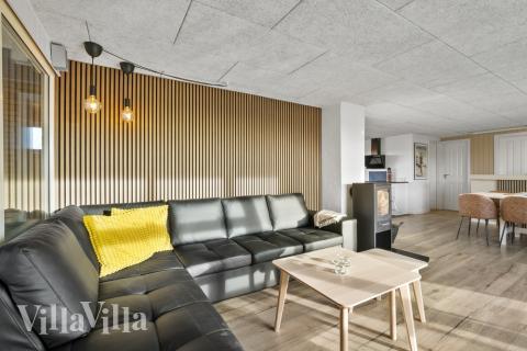 Sofahjørnet i luksushus 613 i Vestjylland.