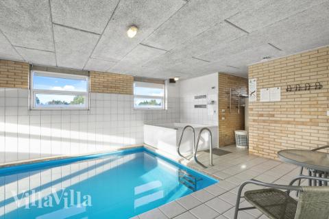 Den lækre pool i luksushuse nr. 613 til 8 personer