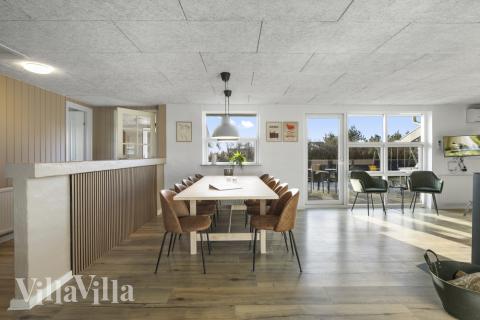 Opholdsrum med plads til 8 i luksushus nr. 613.