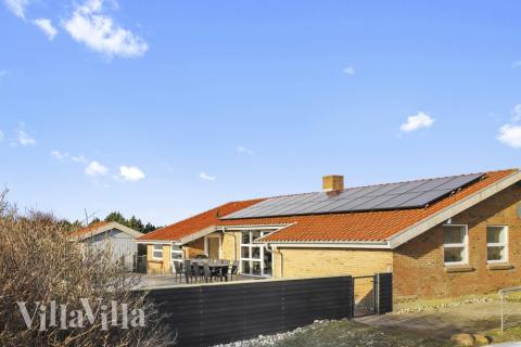 Dette skønne poolhus nr. 613 med plads til 8 personer ligger i Vestjylland