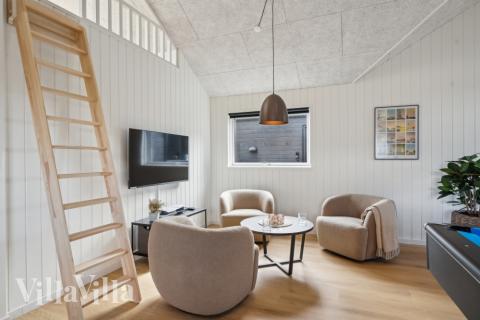 Aktivitetsrum i luksushus nr. 617 med 5 soveværelser og plads til 14 personer.