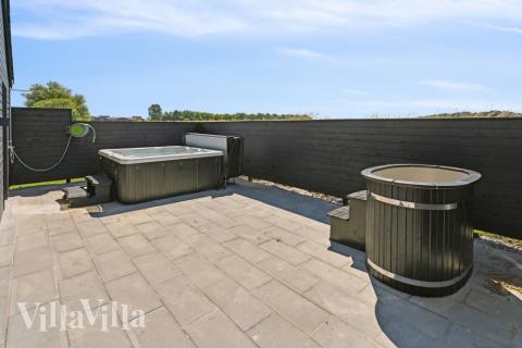 Luksushus nr. 618 byder bl.a. på et dejligt spabad