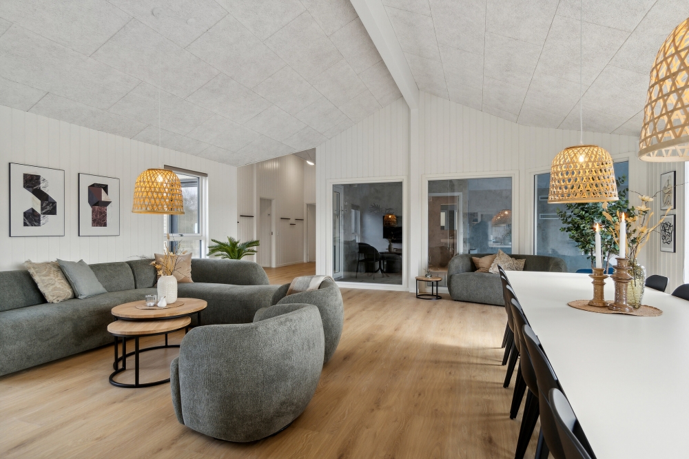 Sofahjørnet i luksushus 619 i Nordjylland.