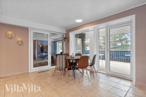 Den lækre pool i luksushuse nr. 623 til 15 personer