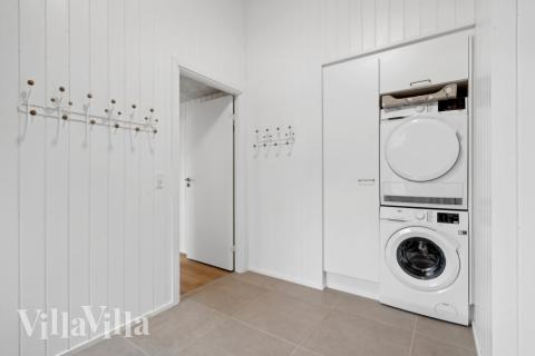 Den rummelige entre i luksushus nr. 627 i Vestjylland