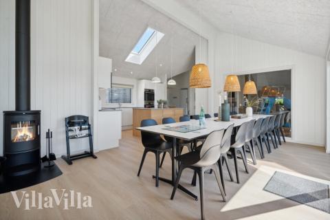 Opholdsrum med plads til 18 i luksushus nr. 633.