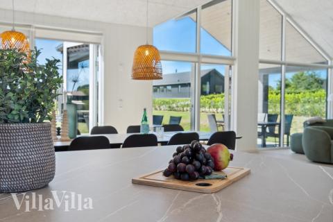 Køkkenet i luksushus nr. 633 er godt indrettet.