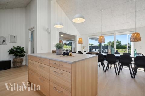 Velindrettet køkken i luksushus nr. 633 i Sydjylland.