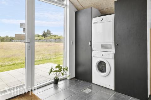 Den rummelige entre i luksushus nr. 637 i Nordjylland