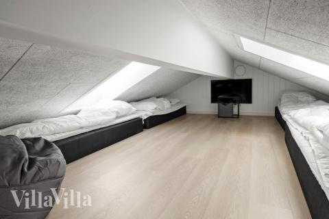 Nogle af de 16 sovepladser findes på hemsen i luksushus nr. 638