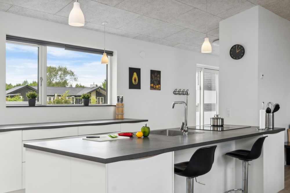 Køkkenet i luksushus nr. 642 er godt indrettet.