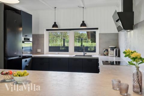 Køkkenet i luksushus nr. 643 er godt indrettet.