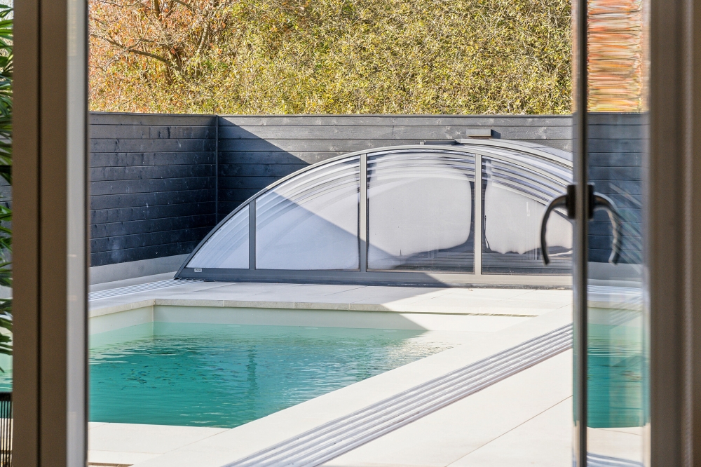 Tag en dukkert i poolen i luksushus nr. 646 i Nordsjælland.