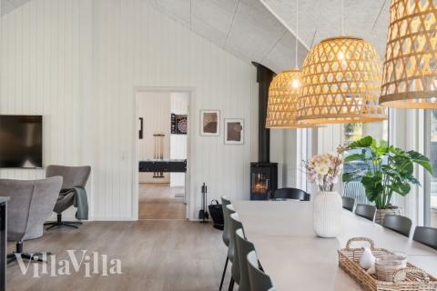 Opholdsrum med plads til 18 i luksushus nr. 646.