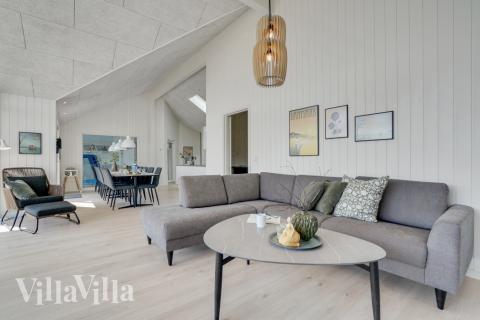 Sofahjørnet i luksushus 802 i Østjylland.