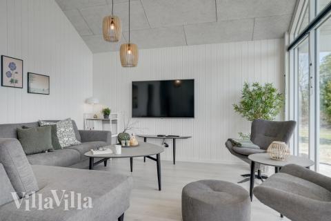 Sofaen i luksushus 802 i Østjylland indbyder til brætspil eller at se en film sammen.