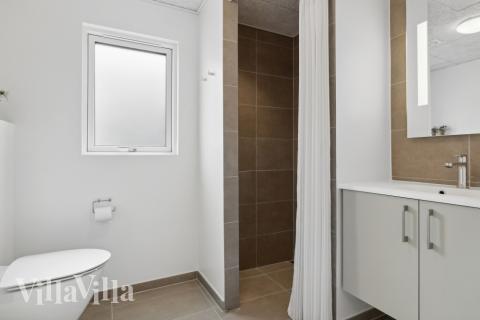 Ét af badeværelserne i luksushus nr. 822