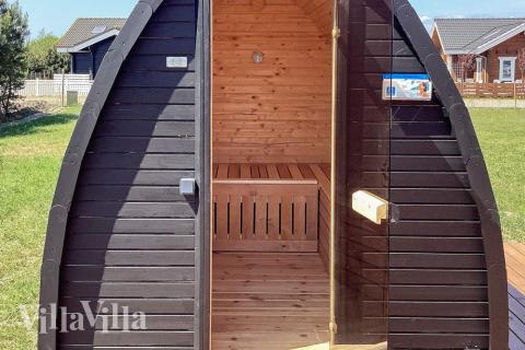 Nyd varmen i saunaen i luksushus nr. 649 til 14 personer