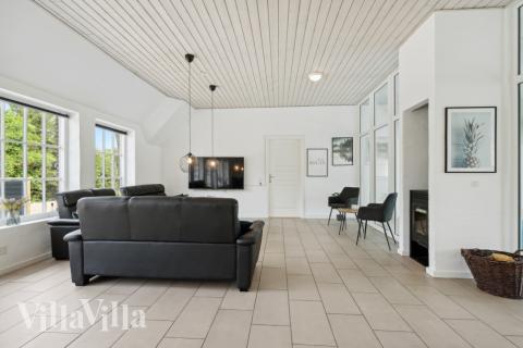 Sofaen i luksushus 678 i Vestjylland indbyder til brætspil eller at se en film sammen.