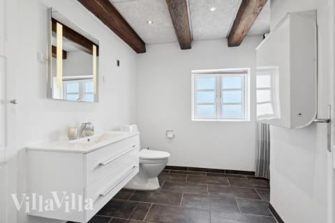 Ét af badeværelserne i luksushus nr. 679